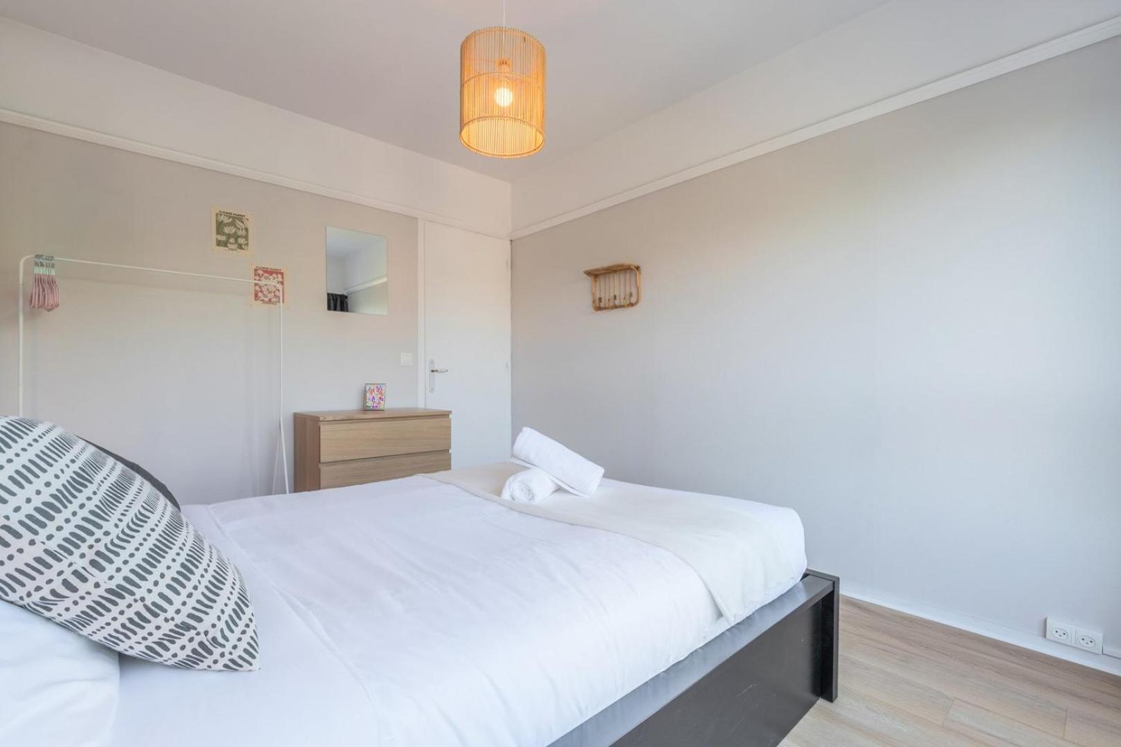 Spacious 3 Bedroom Apartment & Private Parking! Lambersart Zewnętrze zdjęcie