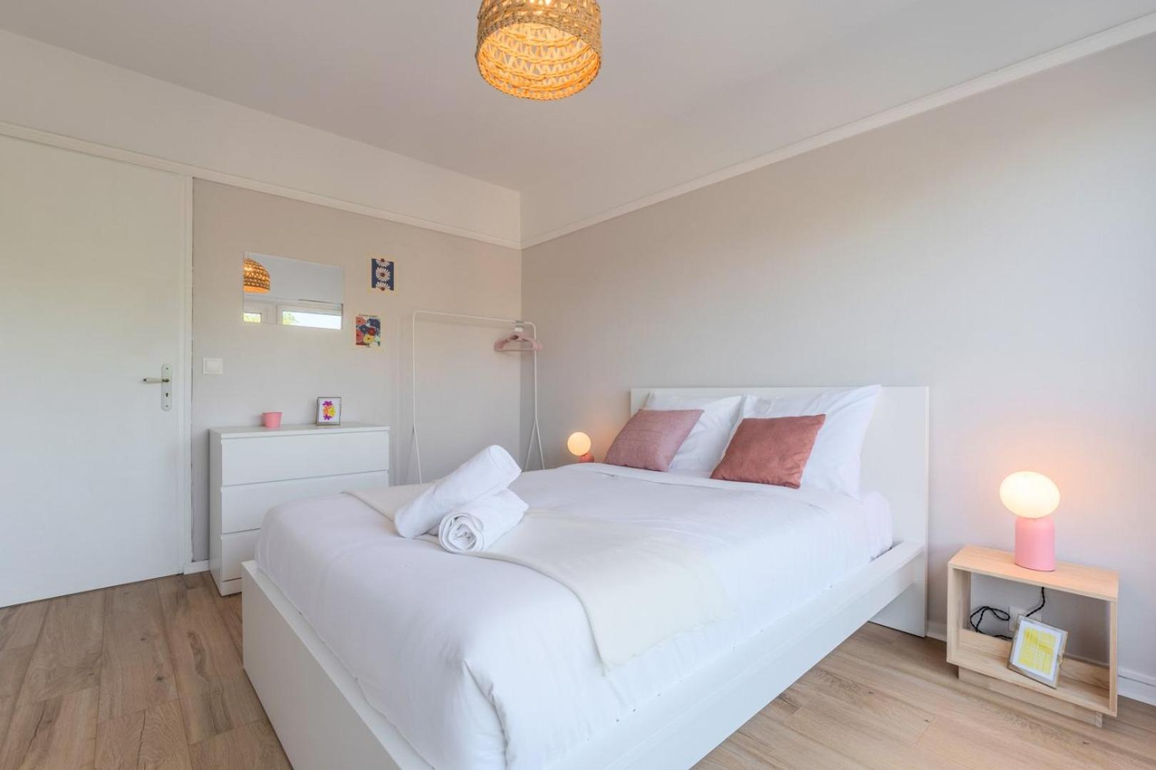 Spacious 3 Bedroom Apartment & Private Parking! Lambersart Zewnętrze zdjęcie